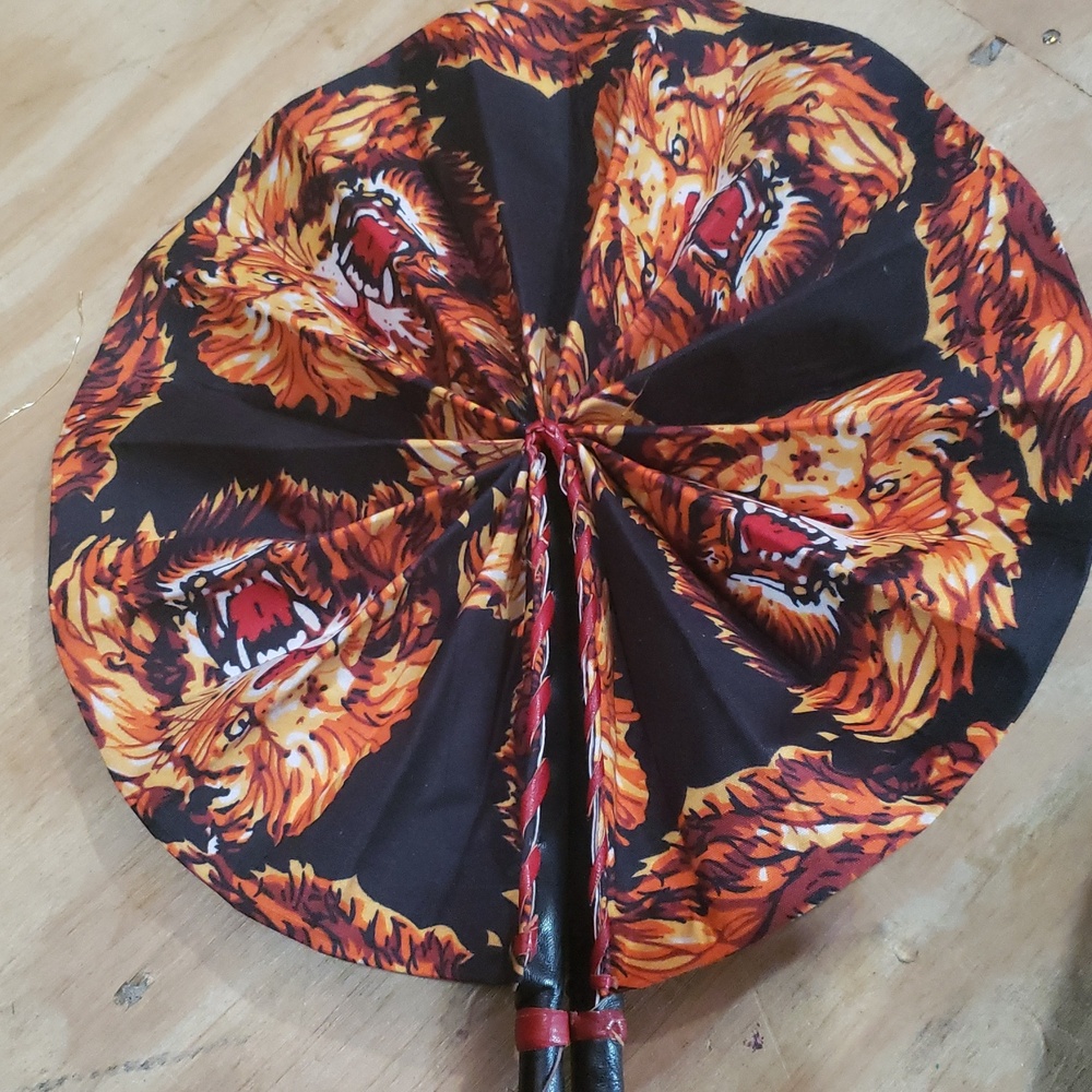Black Lion Print Hand Fan